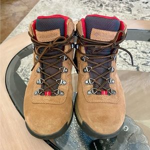 Columbia Newton Ridge Plus Womens Hiking Boots Waterproof size 7